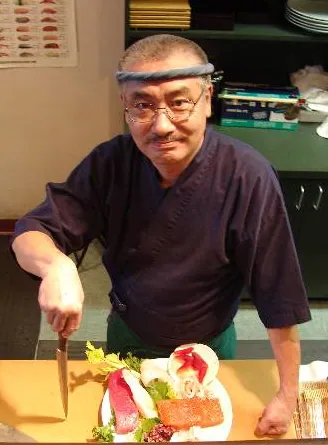 01_sushichef-yuki-kuramochi
