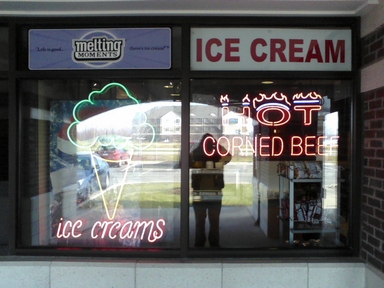 02 - State Side Deli electric signs
