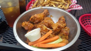 Honey's of Tampa - wings
